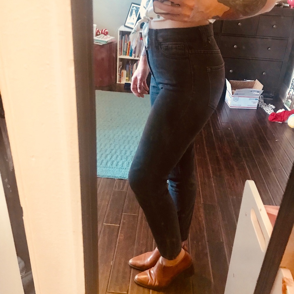 Urban Outfitters BDG High Rise Mom Jeans